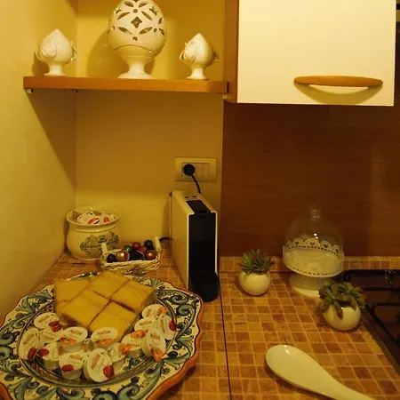 Ca Di Ro Oda ve Kahvaltı 4*